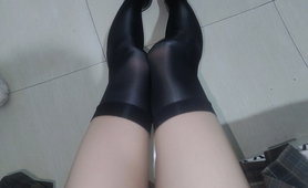 Do I Seem Like A Slutty Girl