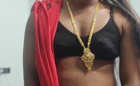 Raji Cleavage show