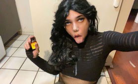 Popper Slut