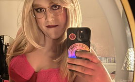 Gwens Slutty Outfits